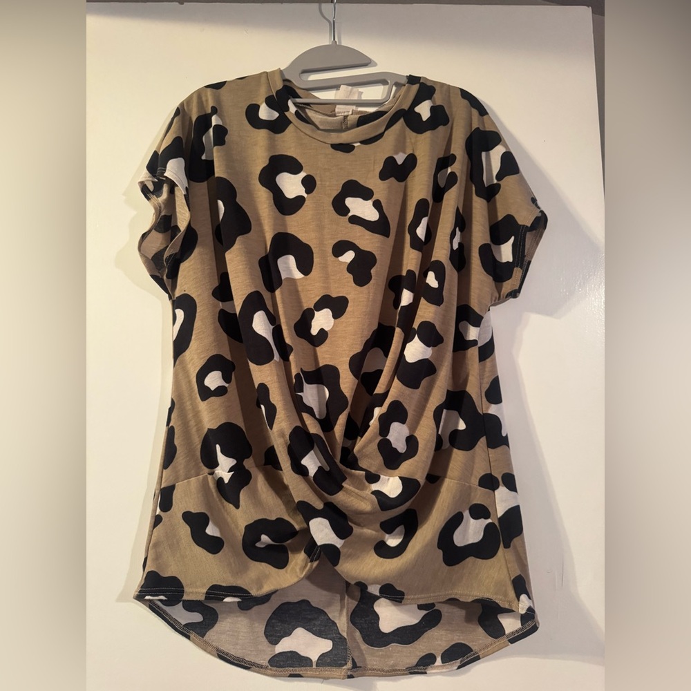 EUC Leopard Print Women's Top